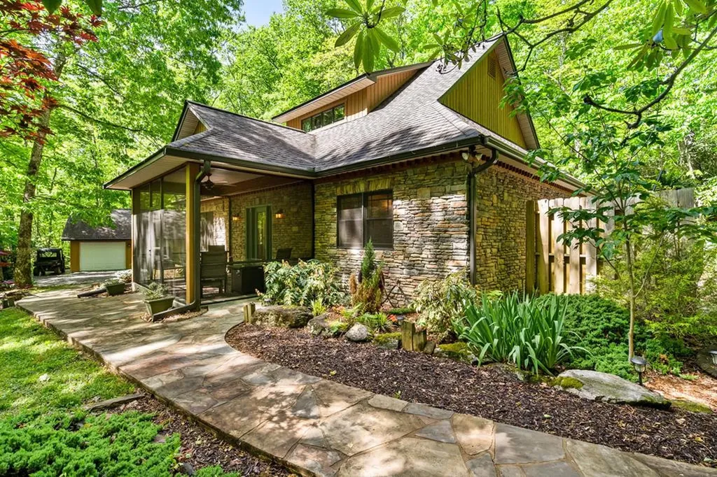 255 Stoney Brook Trail Hayesville NC 28904