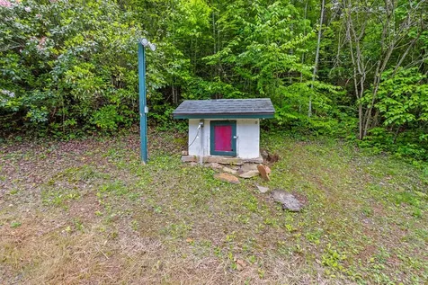 1374 Long Branch Road Marble NC 28905