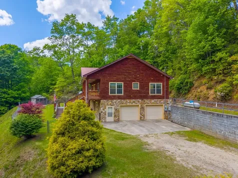 155 Mountain Laurel Road Robbinsville NC 28771