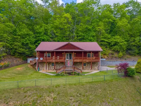 155 Mountain Laurel Road Robbinsville NC 28771