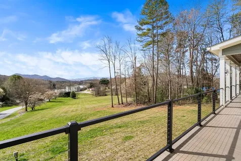 193 Mountain Harbour Drive Hayesville NC 28904