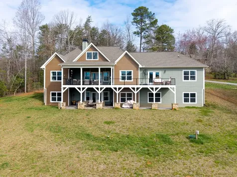 193 Mountain Harbour Drive Hayesville NC 28904