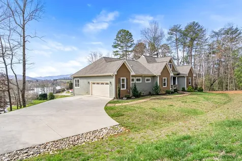 193 Mountain Harbour Drive Hayesville NC 28904