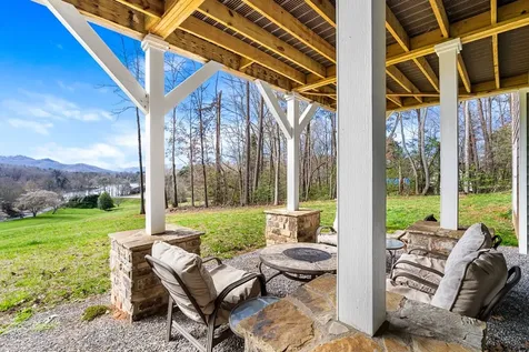 193 Mountain Harbour Drive Hayesville NC 28904