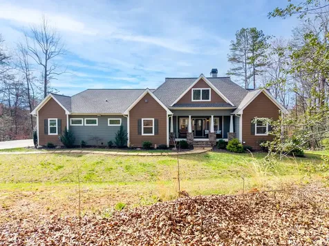 193 Mountain Harbour Drive Hayesville NC 28904
