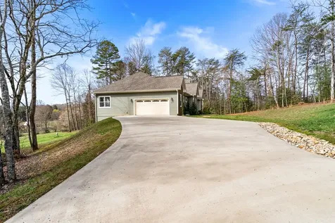 193 Mountain Harbour Drive Hayesville NC 28904