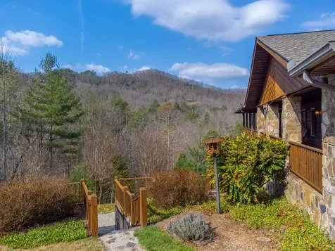 750 Double Springs Drive Almond NC 28702