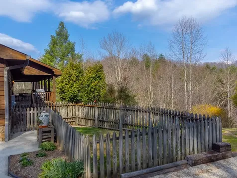 750 Double Springs Drive Almond NC 28702