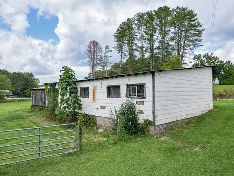 12667 Nc Highway 294 Murphy NC 28906