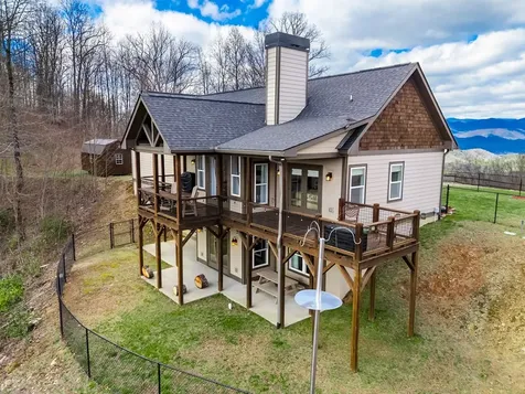57 Eagles Nest Trail Murphy NC 28906