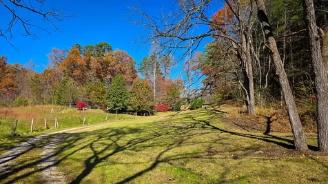 173&130 Edwards Cove Road Bryson City NC 28713