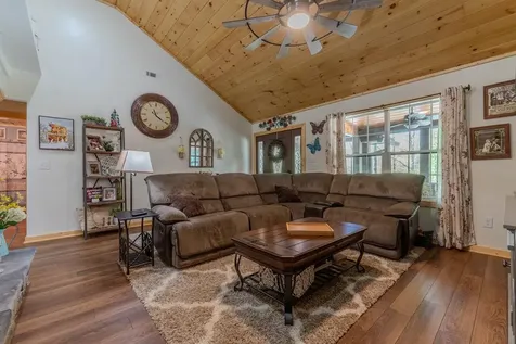 190 Galloway Drive Hayesville NC 28904