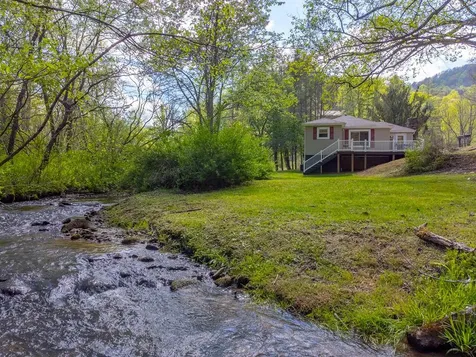 1303 Atoah Road Robbinsville NC 28771