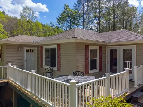 1303 Atoah Road Robbinsville NC 28771