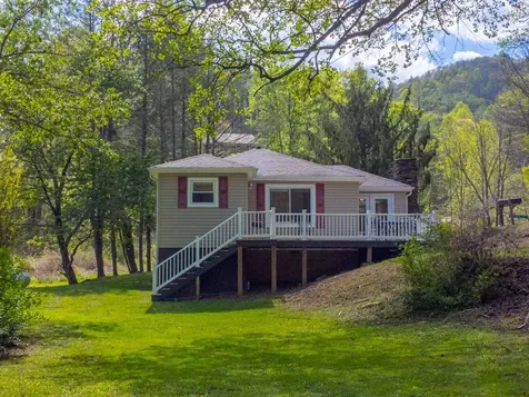 1303 Atoah Road Robbinsville NC 28771