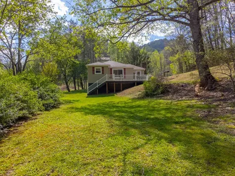 1303 Atoah Road Robbinsville NC 28771