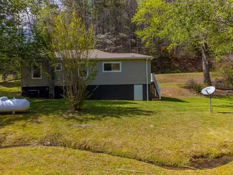1303 Atoah Road Robbinsville NC 28771