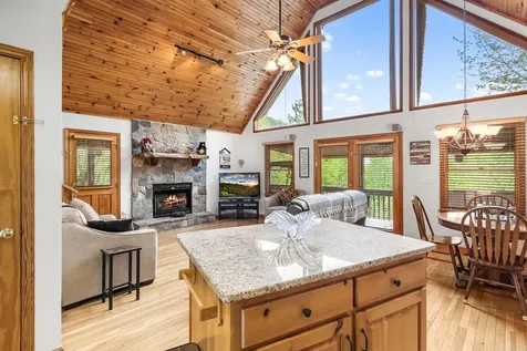 176 New Castle Road Murphy NC 28906