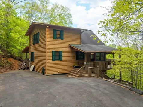 176 New Castle Road Murphy NC 28906