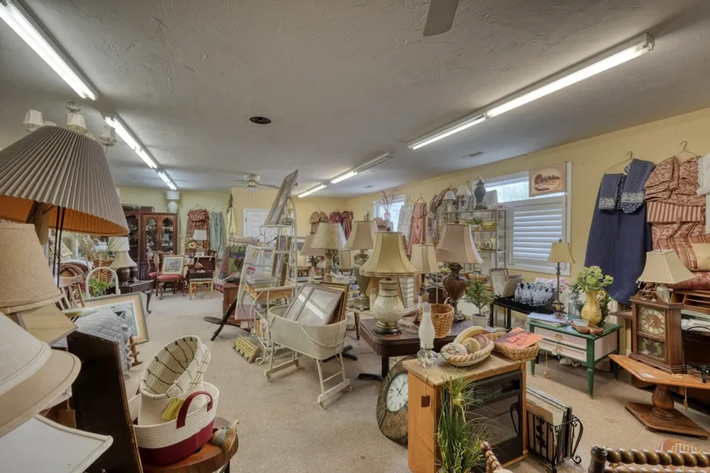 46 N Main Street Hiawassee GA 30546