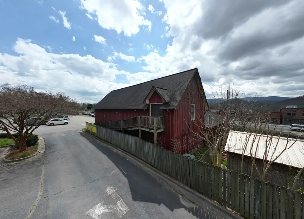 46 N Main Street Hiawassee GA 30546