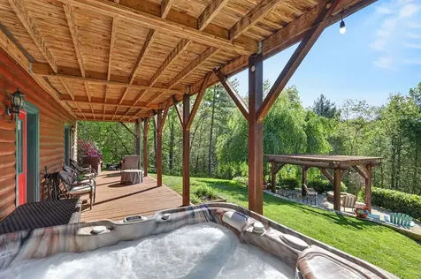 71 Leisure Time Lane Murphy NC 28906