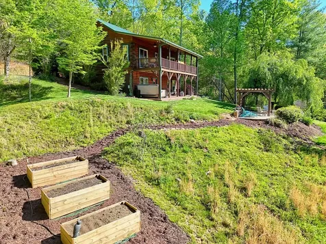 71 Leisure Time Lane Murphy NC 28906