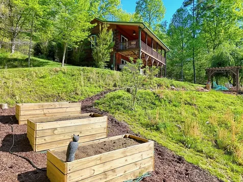 71 Leisure Time Lane Murphy NC 28906