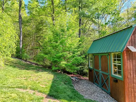 71 Leisure Time Lane Murphy NC 28906