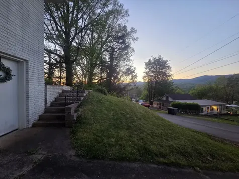 112 Boyd Street Andrews NC 28901