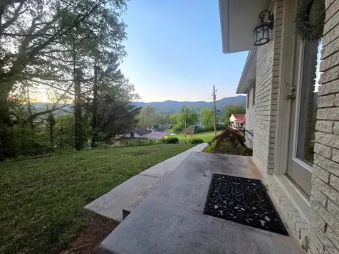 112 Boyd Street Andrews NC 28901