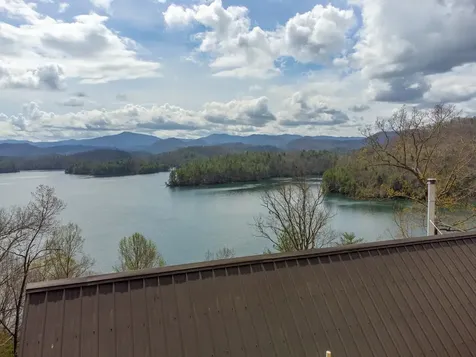 73 Cherokee Lane Robbinsville NC 28771