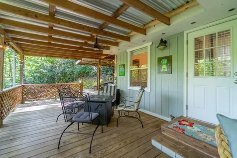 283 Briggs Cove Road Robbinsville NC 28771