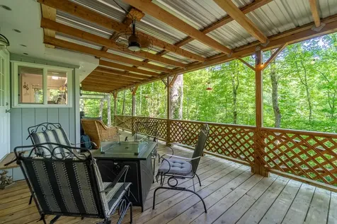 283 Briggs Cove Road Robbinsville NC 28771