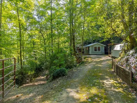 283 Briggs Cove Road Robbinsville NC 28771