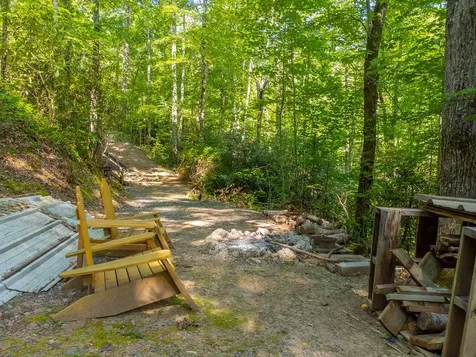 283 Briggs Cove Road Robbinsville NC 28771