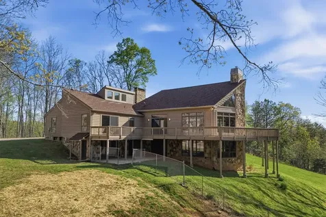 Brasstown NC 28902
