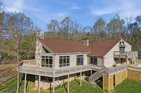 Brasstown NC 28902