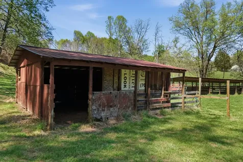 Brasstown NC 28902