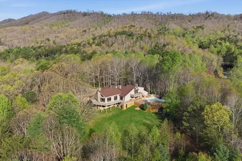Brasstown NC 28902