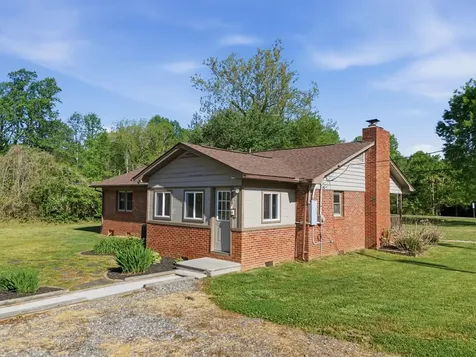 2430 Business 19 Andrews NC 28901