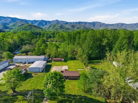 2430 Business 19 Andrews NC 28901