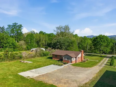 2430 Business 19 Andrews NC 28901