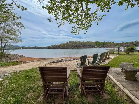 218 Lakeshore Drive Hayesville NC 28904