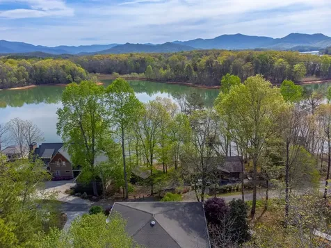 218 Lakeshore Drive Hayesville NC 28904