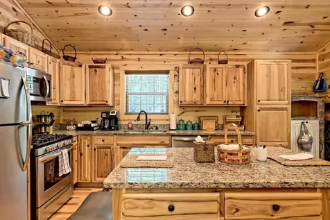 29 Carrolls Ridge Murphy NC 28906