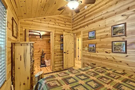29 Carrolls Ridge Murphy NC 28906