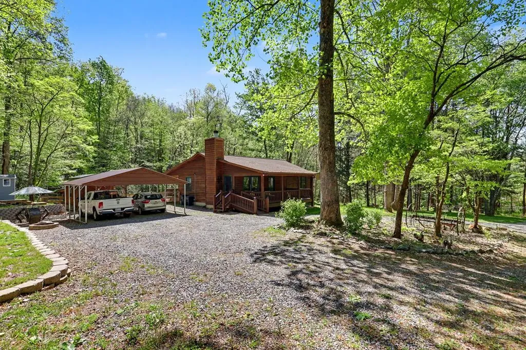 8 Stoney Brook Trail Hayesville NC 28904
