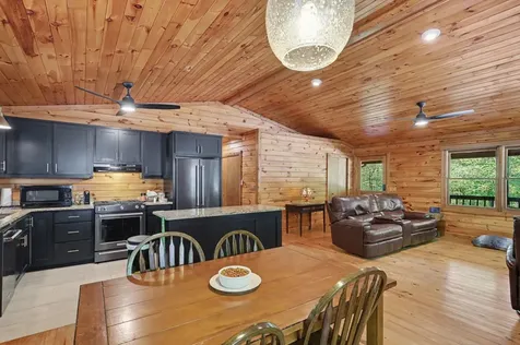 8 Stoney Brook Trail Hayesville NC 28904