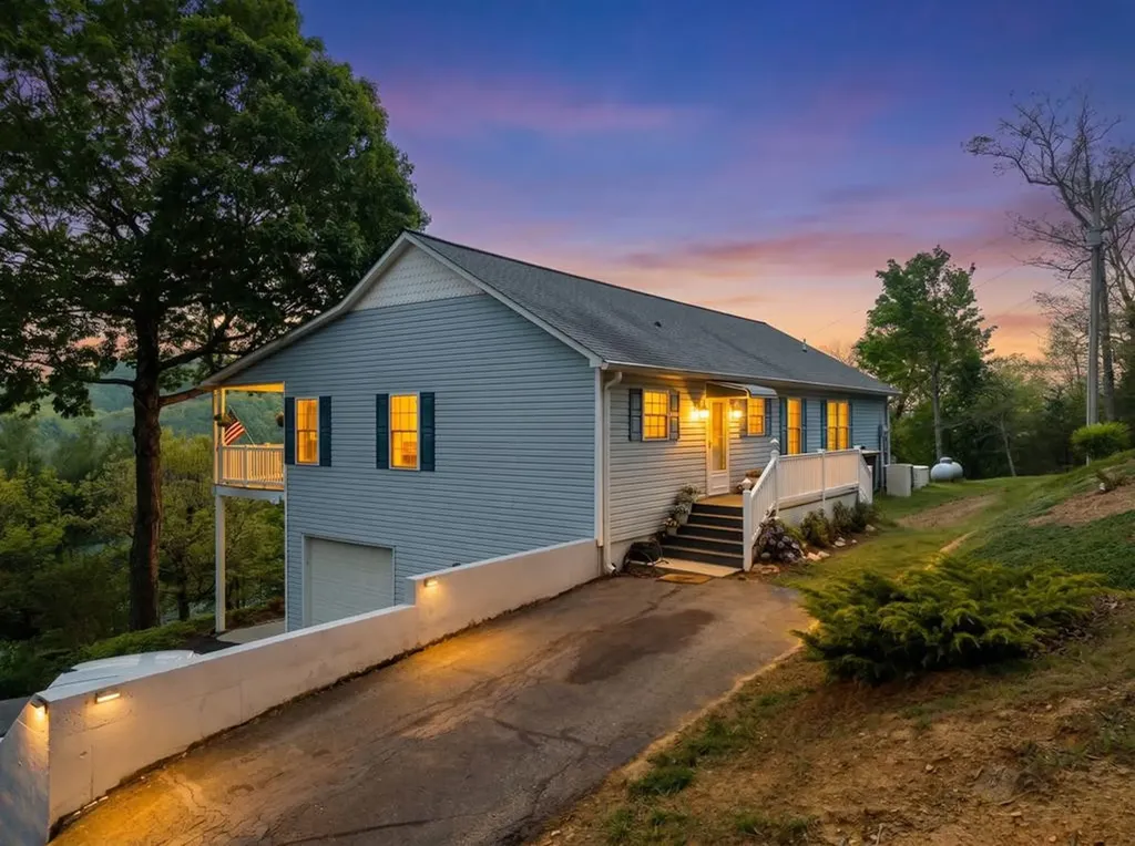619 Pounding Mill Loop Hayesville NC 28904